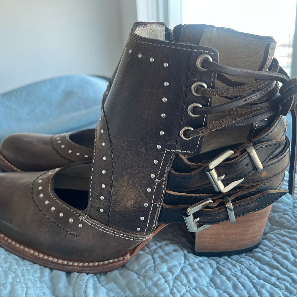 Freebird Brown Studded Boots Desert 8 - Picture 6 of 10